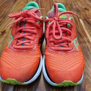 Women's Saucony FormFit Size 8